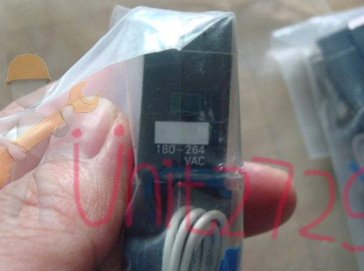 180-4E1-PLL 1804E1PLL AC220V KOGANEI solenoid valve free shipping