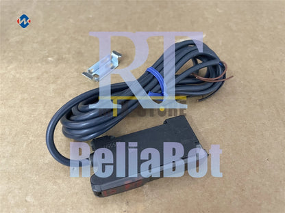 1pcs IN BOX Omron E3X-SD41