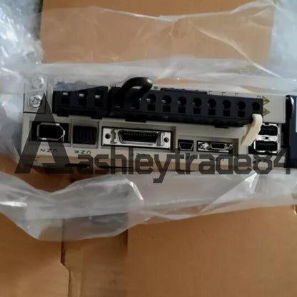 new 1PCS Yaskawa servo driver SGDV-2R8A15A