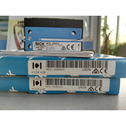 ONE Sick WF2-40B410 Photoelectric Sensors - SICK