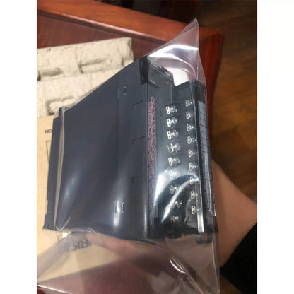 new 1PC R60DAV8 MITSUBISHI R60DAV8 Module ping - MITSUBISHI