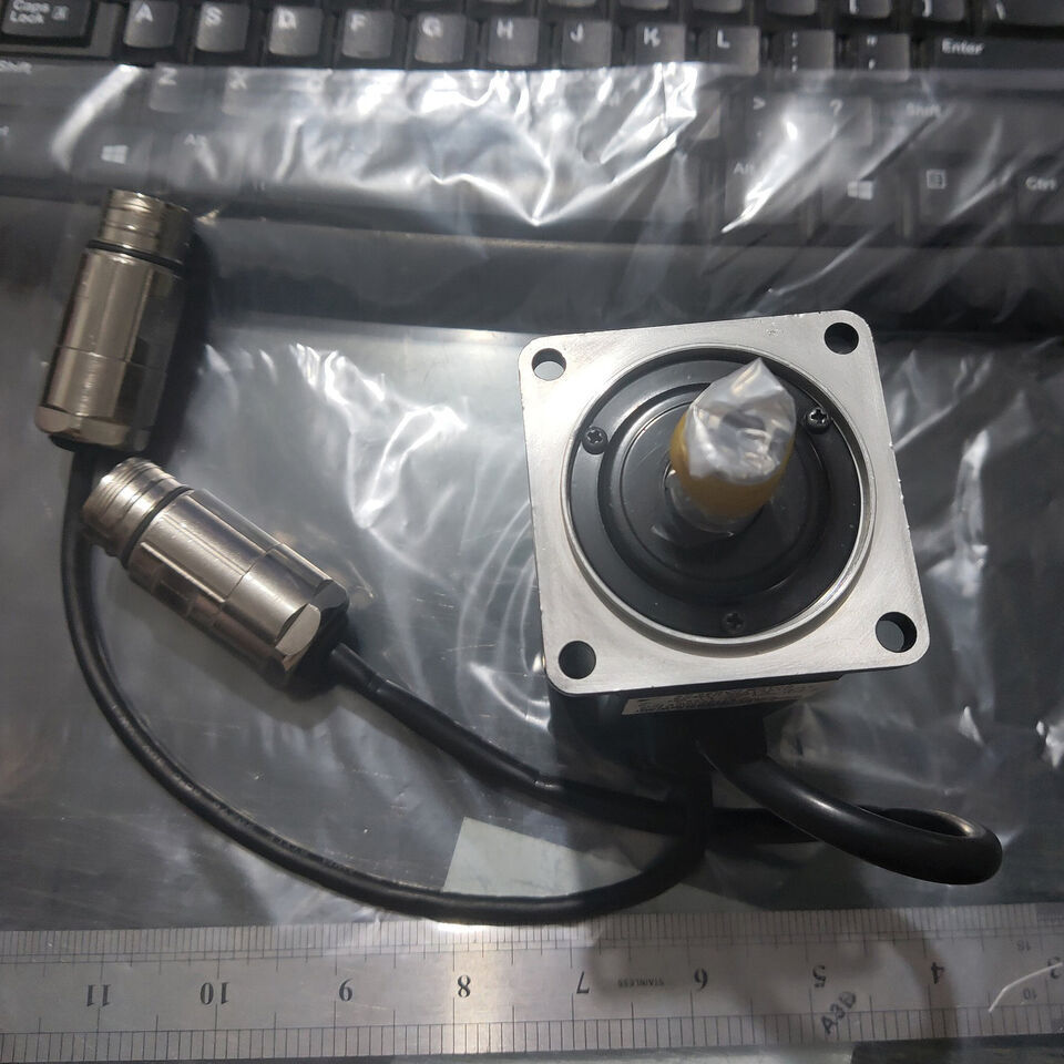 1PC YASKAWA SGMAH-04AAA61D-OY Servo Motor SGMAH04AAA61DOY  ping
