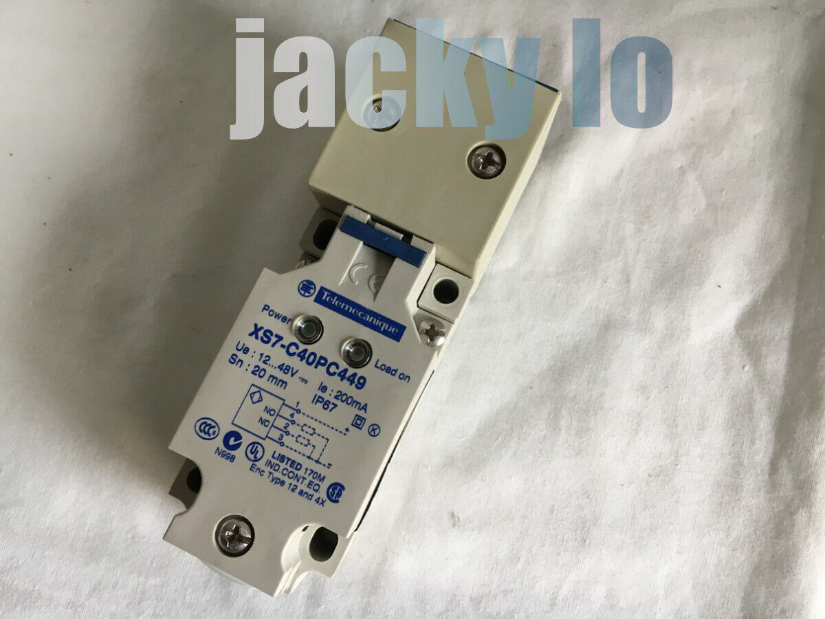 new XS7-C40PC449 1PCS XS7C40PC449 Proximity switch - B ALLEN-BRADLEY