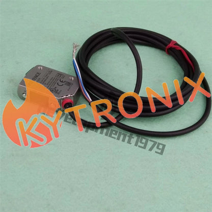 1PCS Keyence Laser Sensor LR-ZB100N