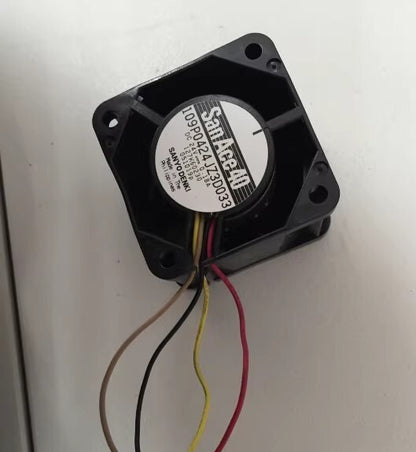 Sanyo San Ace 40 109P0424JZ3D033 24V 0.18A 40*40*28MM 4-Wire Cooling Fan