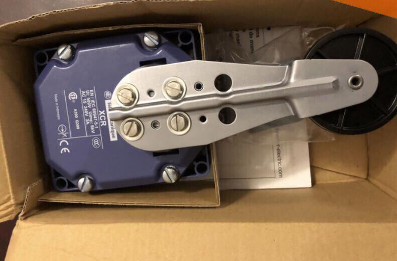 new 1PC SND XCR-A15 XCRA15 Limit Switch - SND