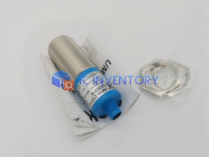 new SICK UM30213113 UM30-213113 ULTRASONIC SENSOR 0-10V 4-20 mA - SICK