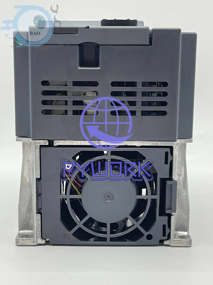 1PC Mitsubishi FR-E720-1.5K Inverter PLC FRE7201.5K 220V 1.5KW 2HP