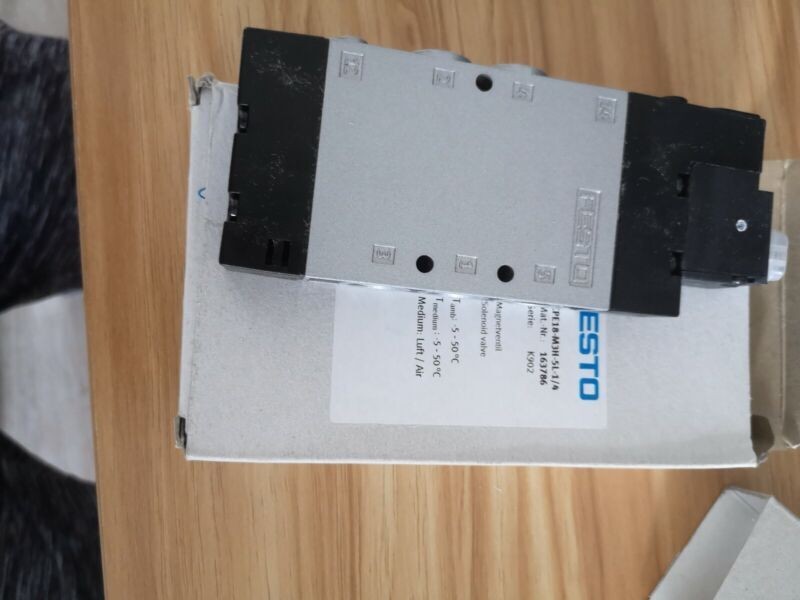 1PC Festo CPE18-M3H-5L-1/4 163786 Solenoid Valve In Box Free Shipping