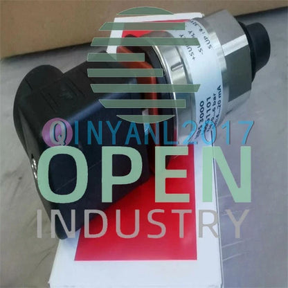 1PCS DANFOSS MBS 3000 060G1101 Pressure Transmitter MBS3000 060G1101