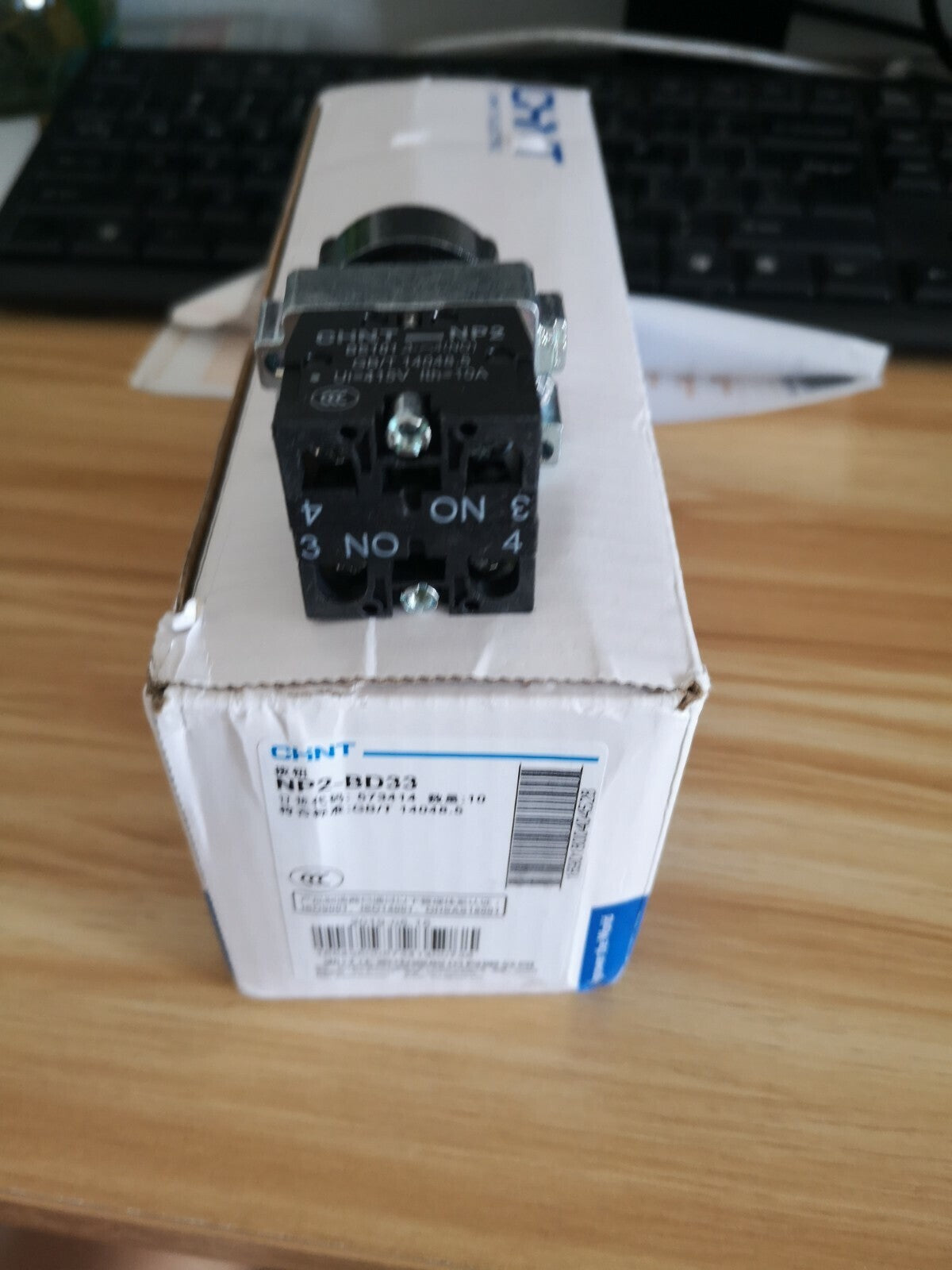 10PCS  Chint NP2-BD33 NP2BD33 Pushbutton Switches 2NO