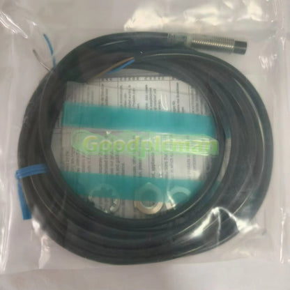1pcs Omron E2E-X6MD18 Proximity Sensor