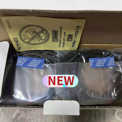 Keyence Laser Sensors IG-010 for PLC Industry - KEYENCE