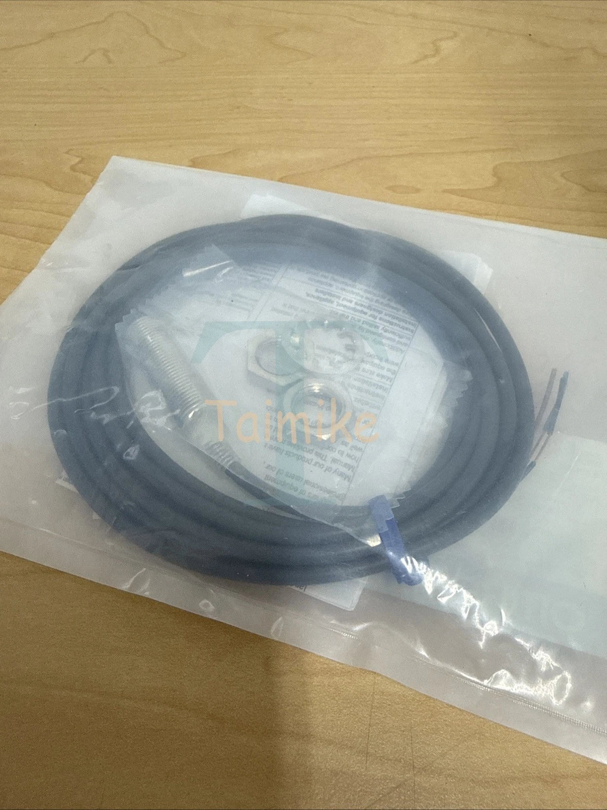 ! Omron E2E-X2E2-Z 2M Proximity Prox Sensor
