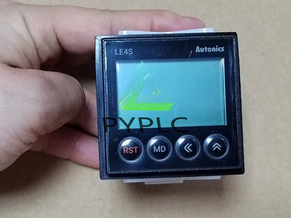 LE4S 1PC Autonics Digital Backlit LCD Timer free shipping~