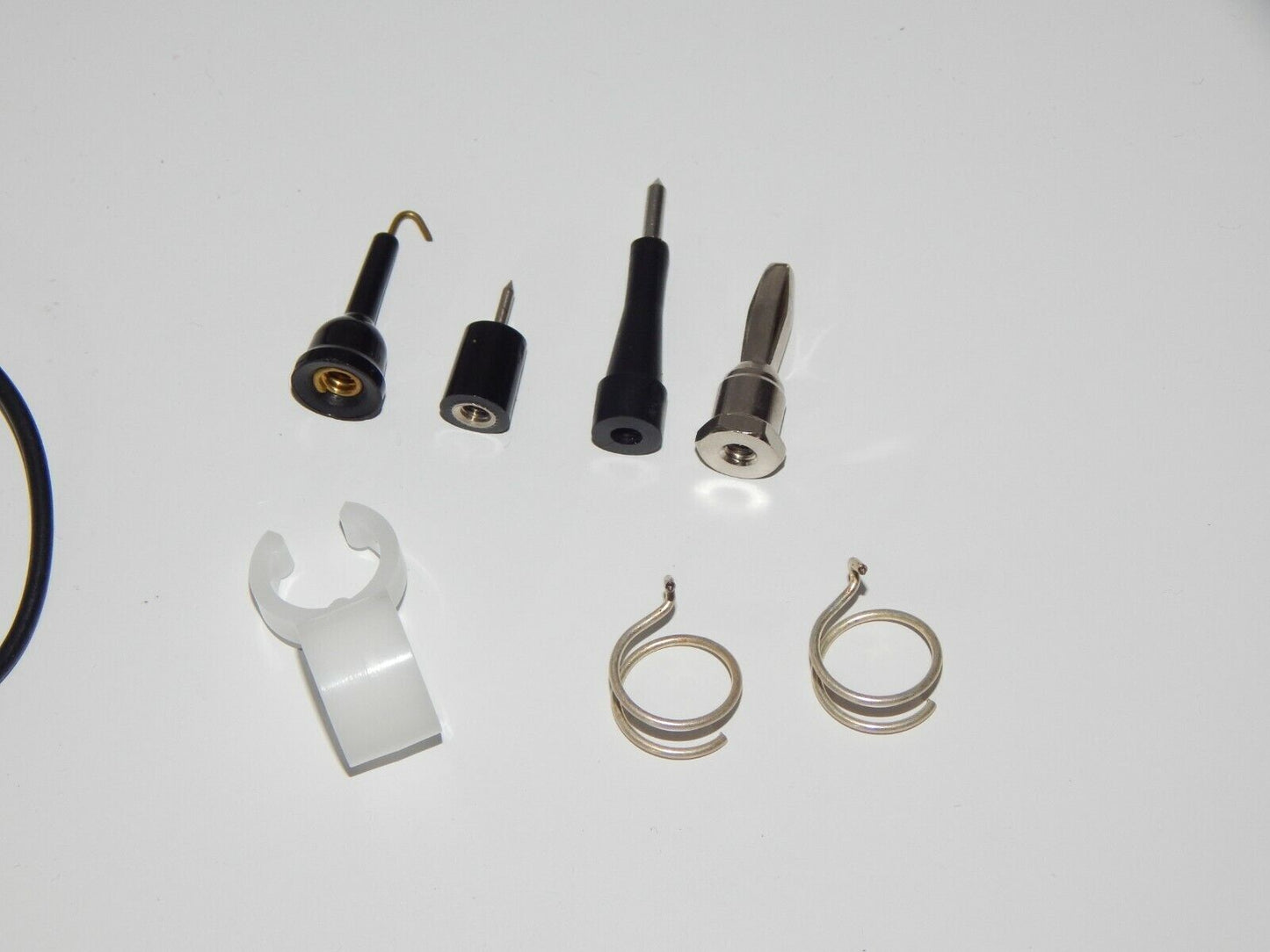 used Tektornix P6007 probe with accessories - TEKTORNIX
