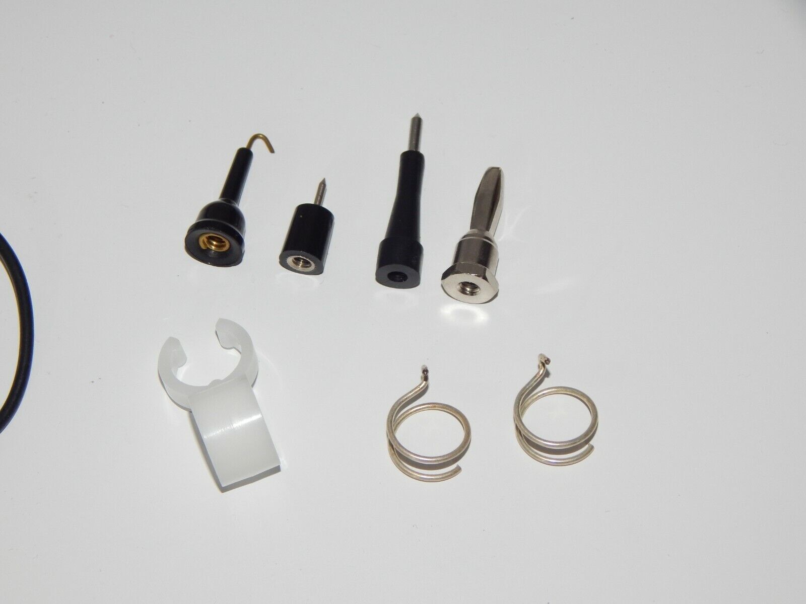 used Tektornix P6007 probe with accessories - TEKTORNIX