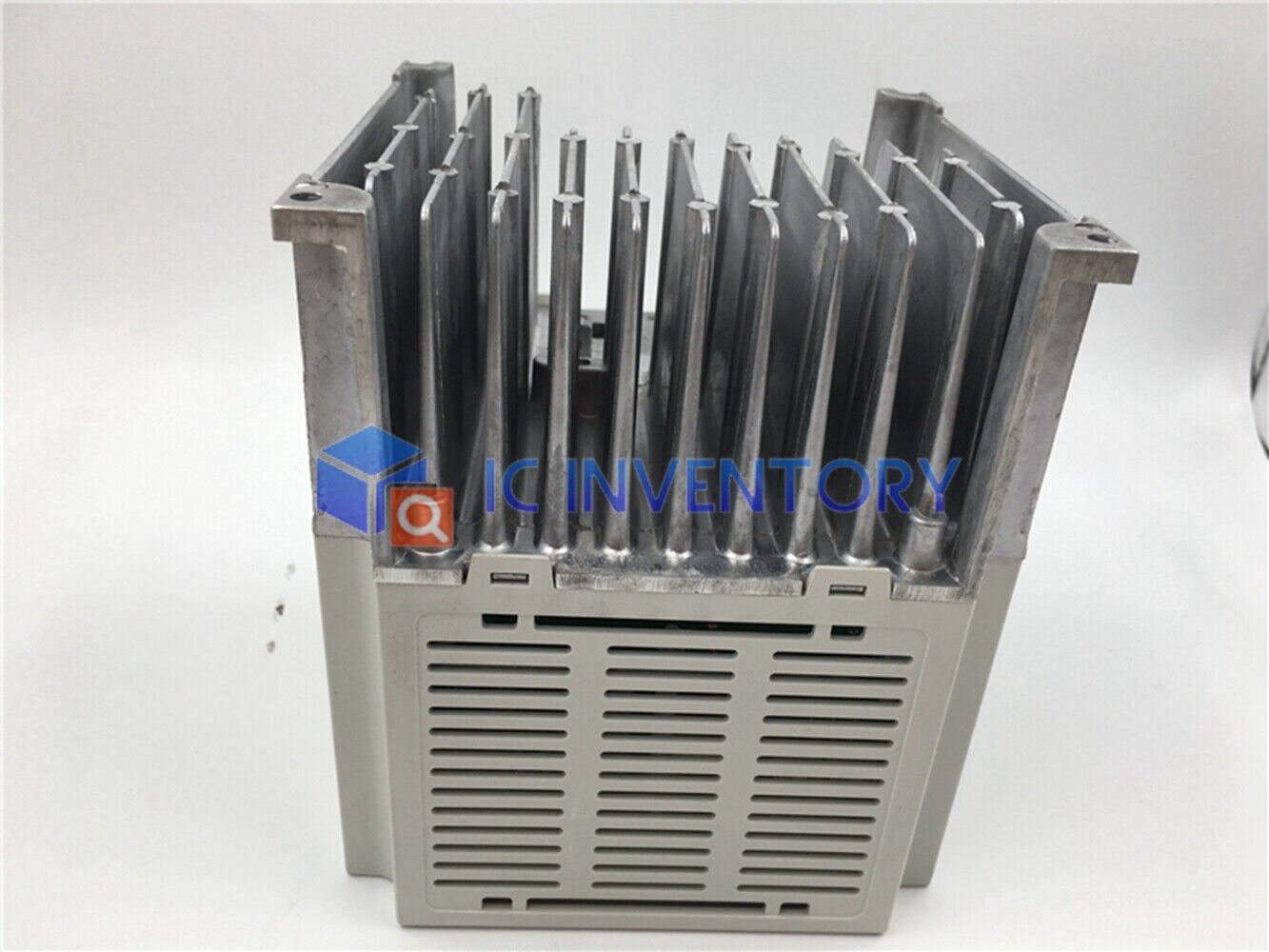 new 1PCS LS(LG) Inverter SV008IG5-4 0.75KW 380V - BRAND NAME