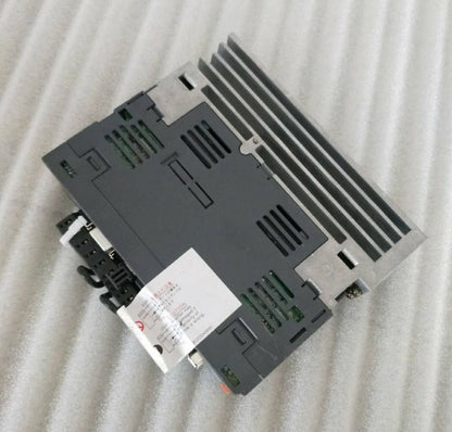 Mitsubishi servo drive MR-J4-10B – Used – Excellent Condition - MITSUBISHI