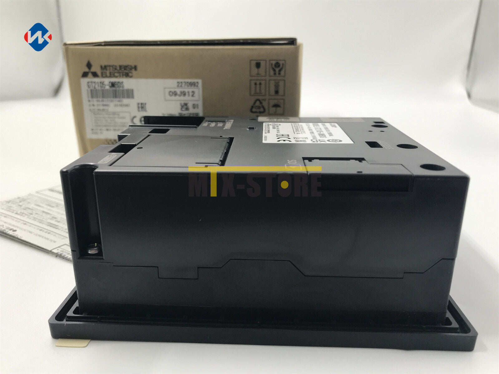 new 1PCS In Box Mitsubishi GT2105-QTBDS - MITSUBISHI