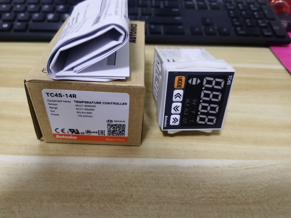 1PC  Autonics TC4S-14R TC4S14R Temperature Controller In Box  *TT