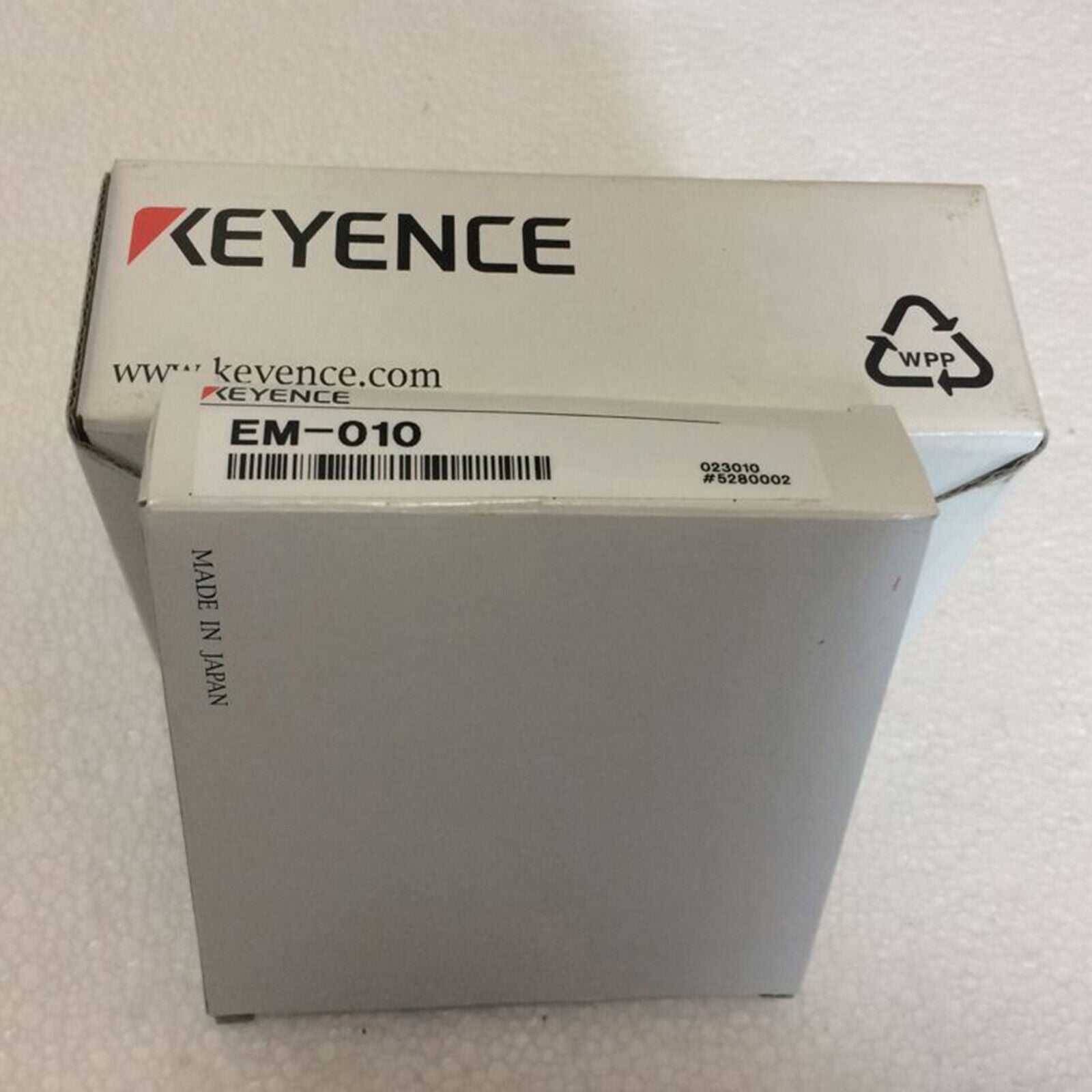 new keyence EM-010 proximity switch sensor - KEYENCE