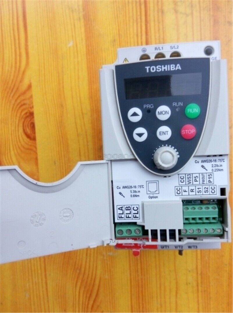 Used 1 Pc Toshiba Inverter VFNC1S-2004P-W mt with model number VFNC1S-2004P-W and specs 1000W inverter, 2004P-W - TOSHIBA