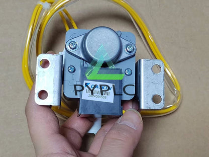 1PCS FOR Daikin Ductwork drainage pump P220DB-029 Fast delivery~