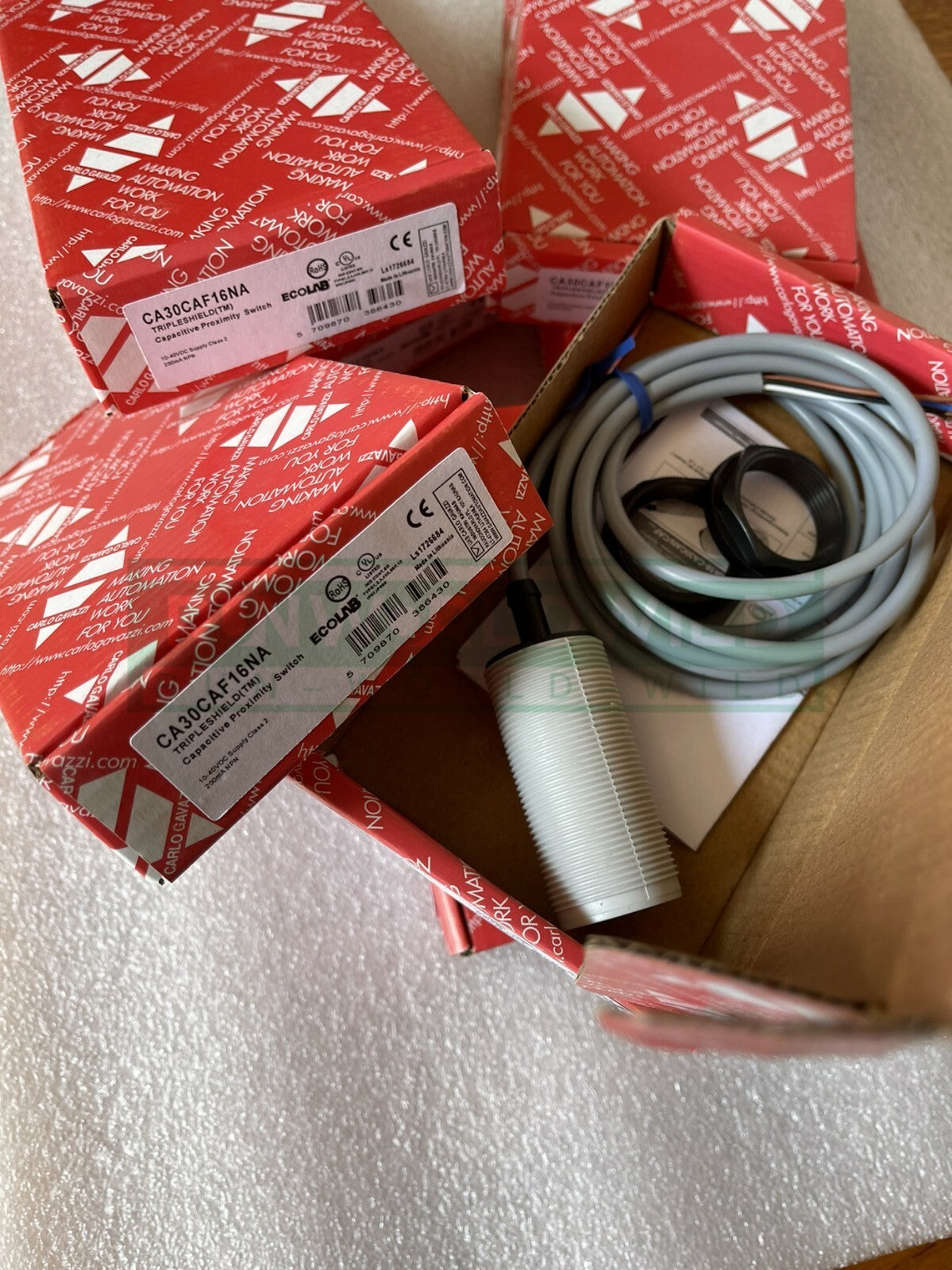 1PCS For CARLO GAVAZZI Capacitive Sensor CA30CAF16NA