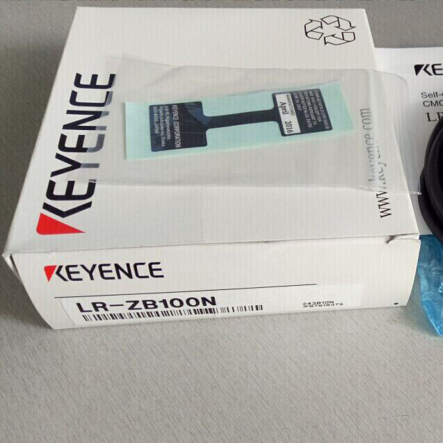ONE KEYENCE LR-ZB100N Laser Sensor in Stock - KEYENCE
