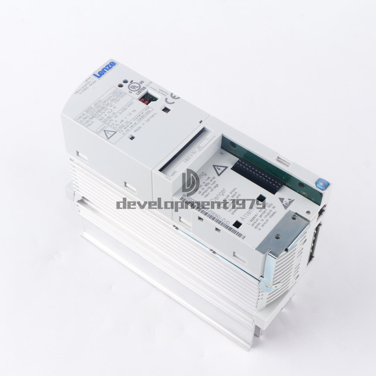 new One  Lenze E82EV751K2C E82EV751_2C Inverter