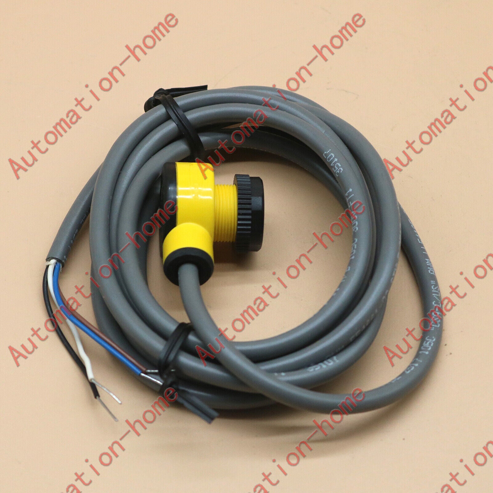 new ONE  BANNER Photoelectric Sensor T18SP6R Fast Delivery