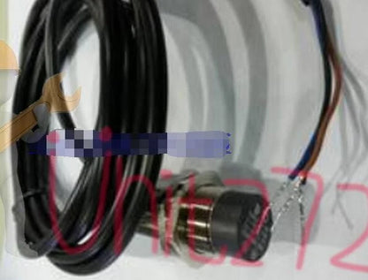 1PC Schneider XS218BLNBL10C XS218BLNBL10C free shipping