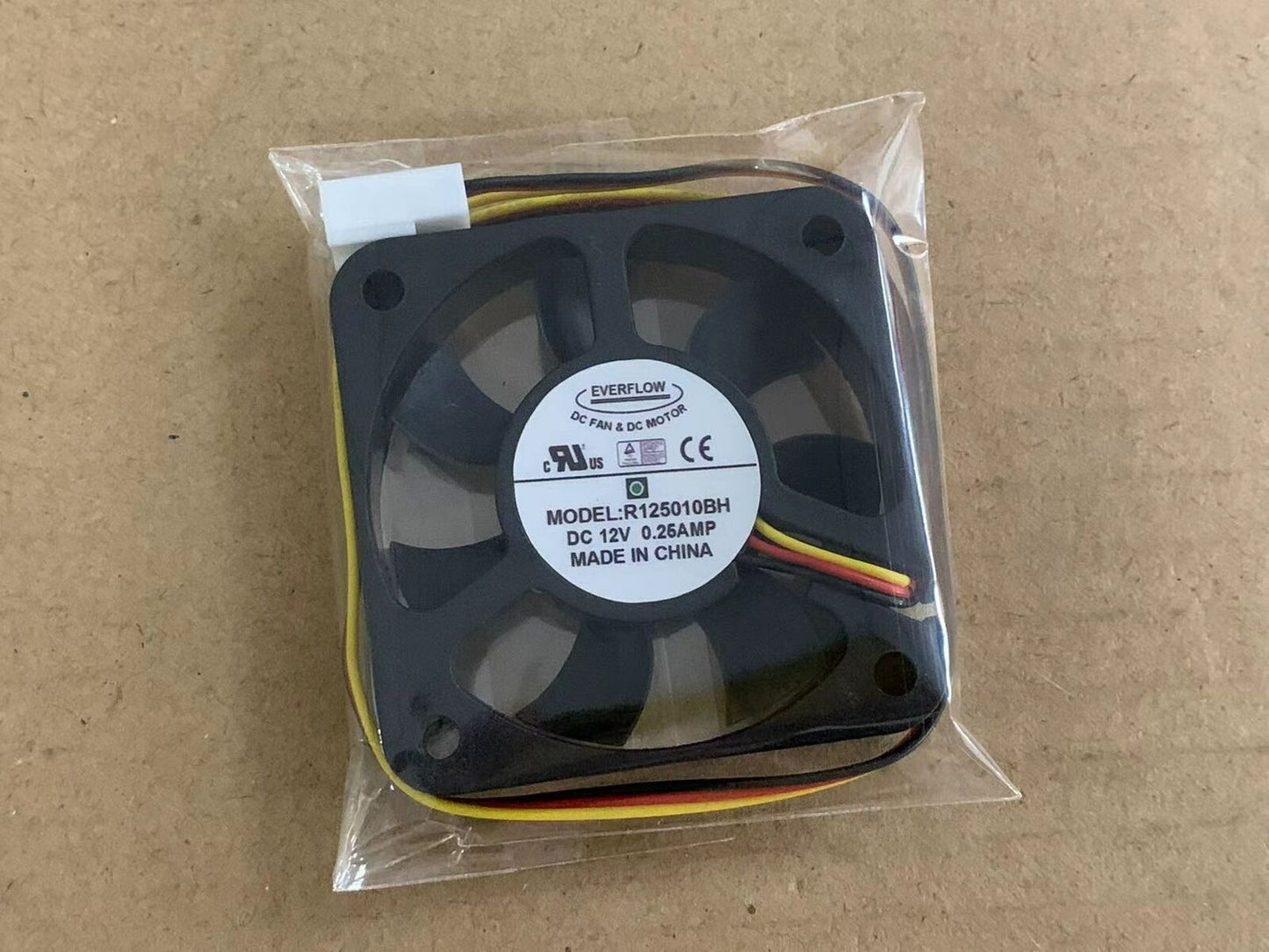 new EVERFLOW R125010BH DC 12V 0.25A 3-wire 50x50mm Server Cooling Fan