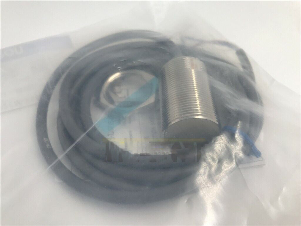 new 1pcs For OMRON E2EM-X15X1 2M Proximity switch sensor - OMRON