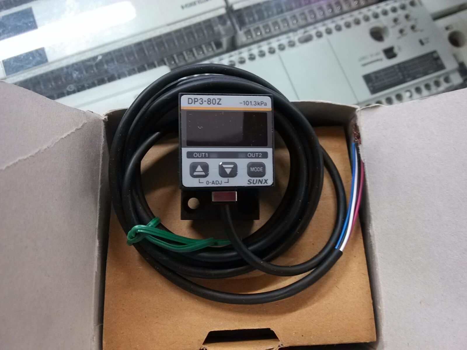 Panasonic SUNX Pressure Sensor DP3-80Z - PANASONIC