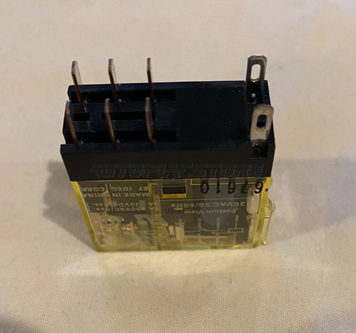 10PCS/BOX IDEC RJ2S-CL-A120 / RJ2SCLA120 Old Stock
