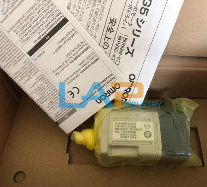 OMRON R88M-K05030H-S2-Z AC Servo Motor 1PCS New - OMRON