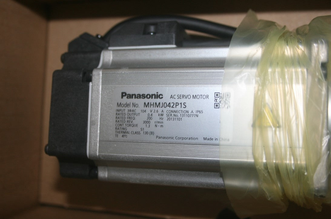 1PC PANASONIC AC SERVO MOTOR MHMJ042P1S