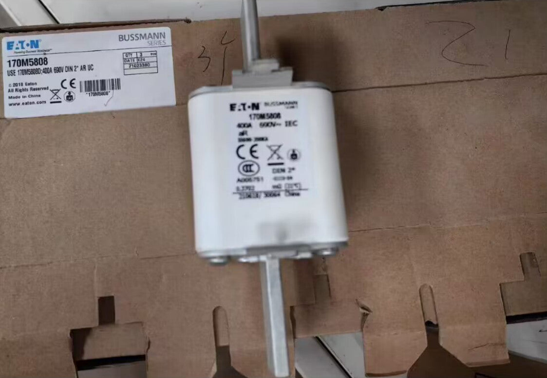 3PCS/1Box  Eaton Moeller Bussmann 170M5808 Fuses 400A 690V  Free Ship