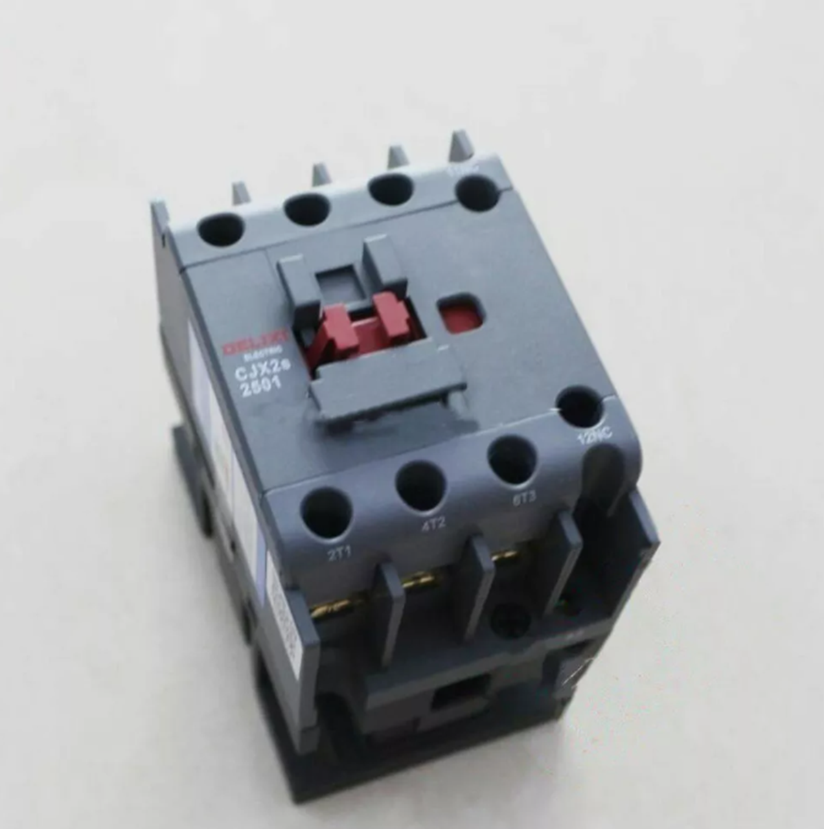 new  DELIXI CJX2s-2501 AC Contactor AC220V DELIXI