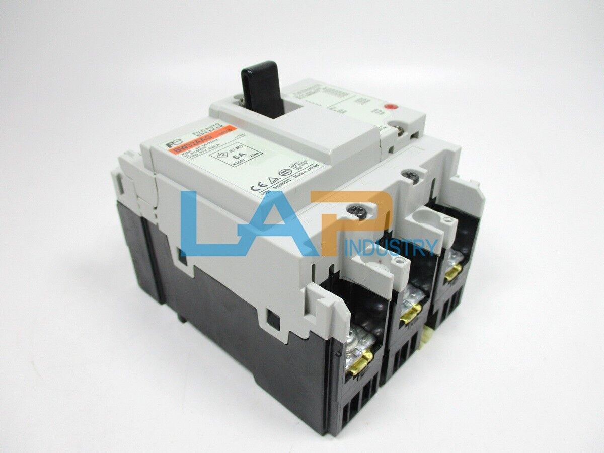 new 1PC  FOR Air Switch Circuit Breaker BW32AAG 3P 5A