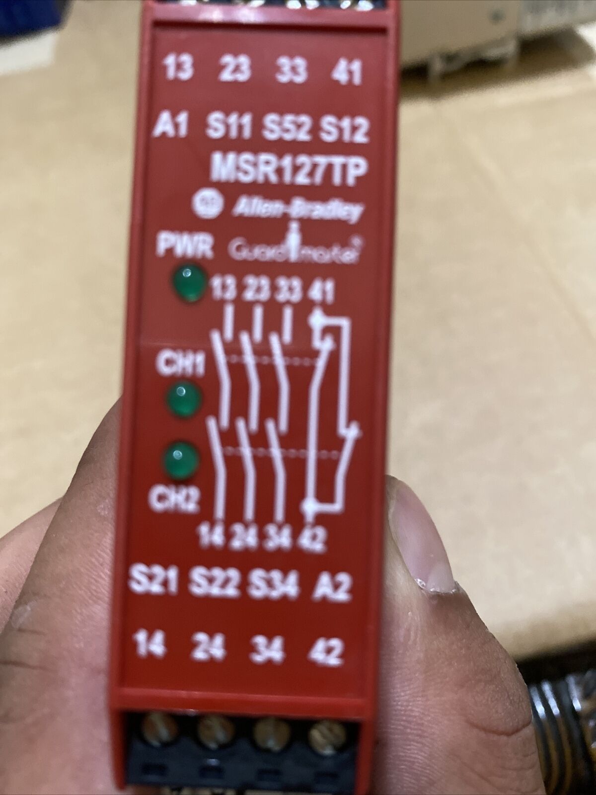 Allen Bradley 440R-N23132 GuardMaster Safety Relay Inp - ALLEN BRADLEY