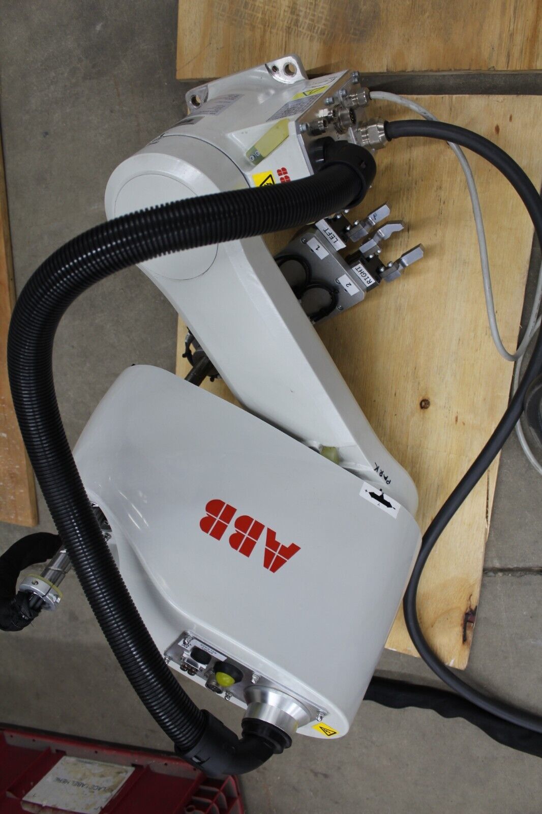 used ABB Robot IRB910SC-3/0.65 IRC5 Controller and Teach Pendant - ABB