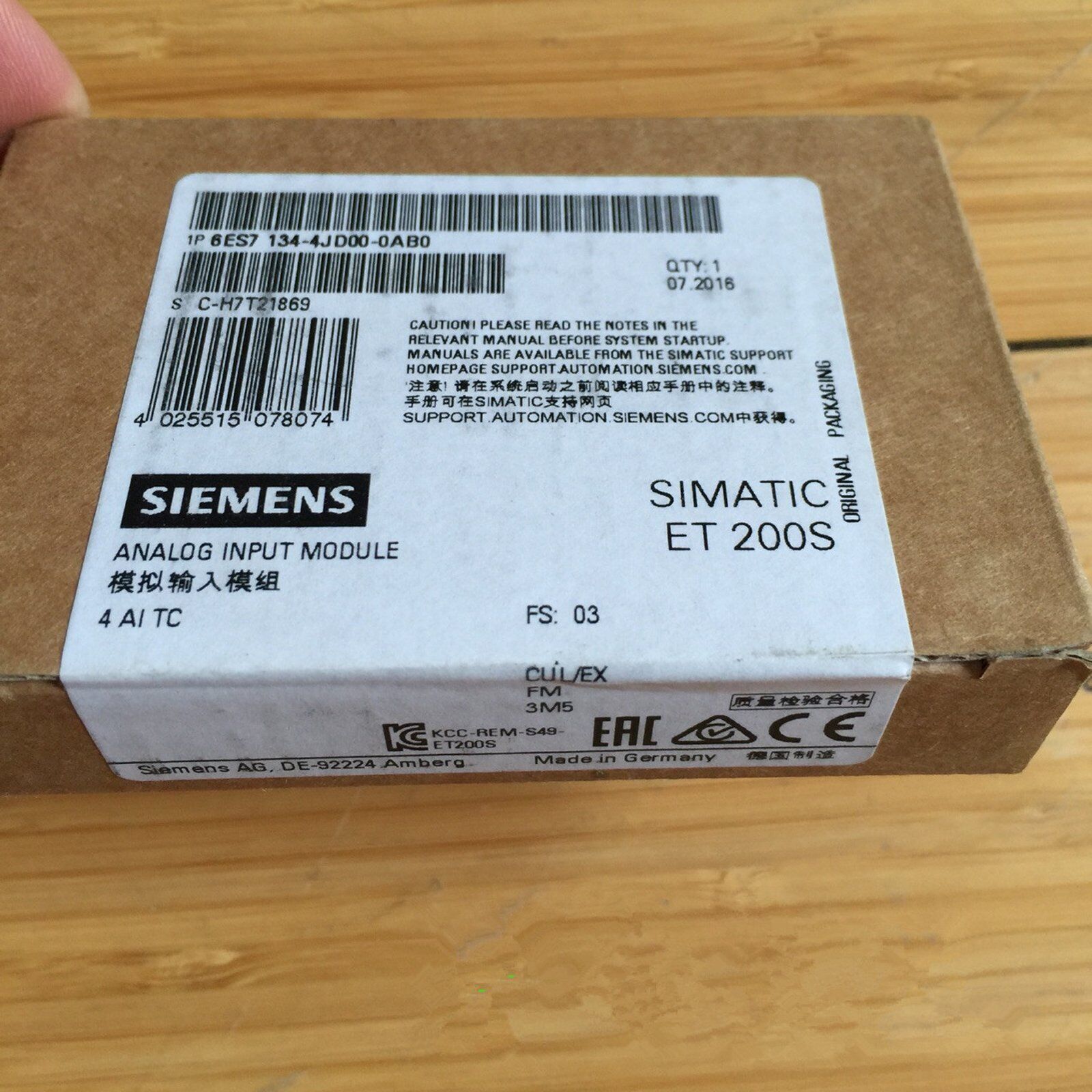 new 1PC 6ES7134-4JD00-0AB0 Analog Input Module  SIEMENS In Box Fast Delivery