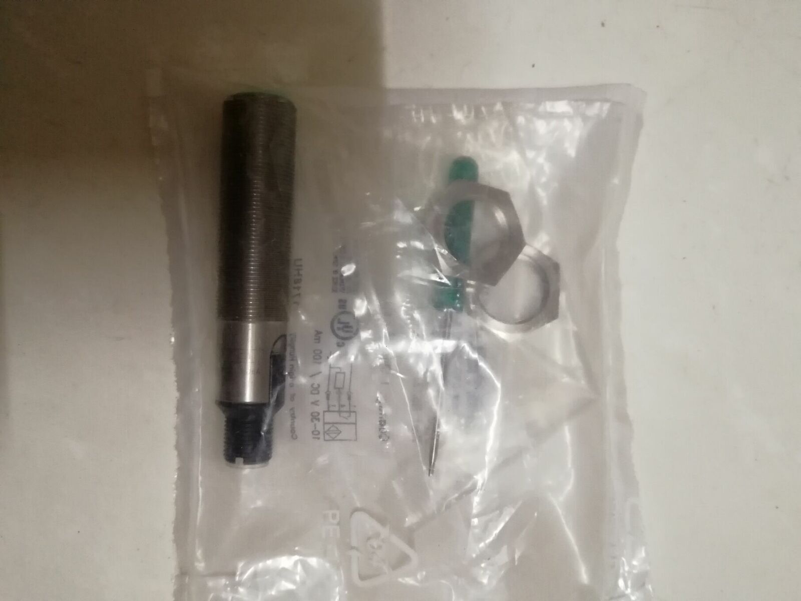 Distance Switch, P+F CBB8-18GS75-E2-V1 - PEPPERL+FUCHS
