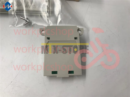 1pcs Mitsubishi PLC Terminal FX3U-CNV-BD ( FX3UCNVBD )
