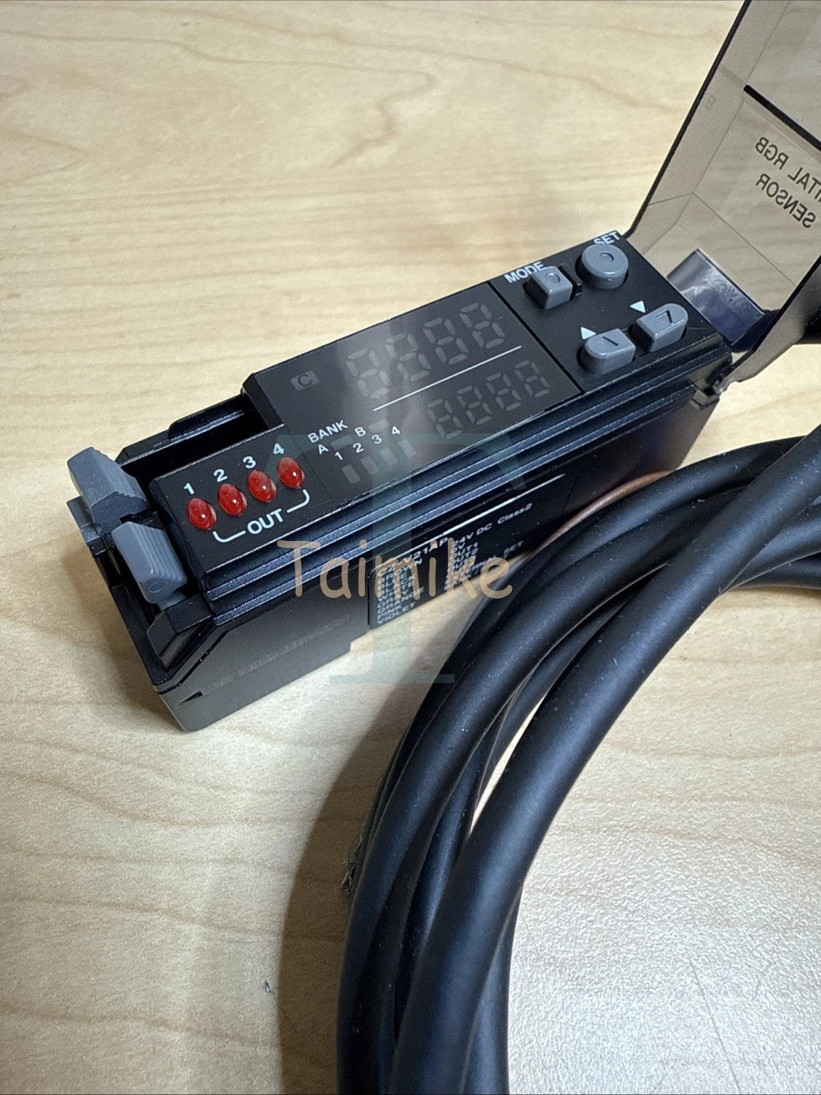 ! Keyence CZ-V21AP 4 Channel Switch Sensor Amplifier