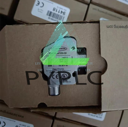 1PCS BANNER Q4XTBLAF300-Q8 94118 photoelectric sensor Fast delivery~