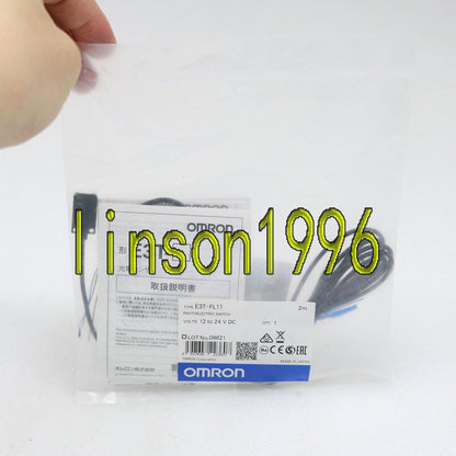 OMRON Photoelectric Sensor E3T-FL11 2M 1-Year Smart Sensor - OMRON